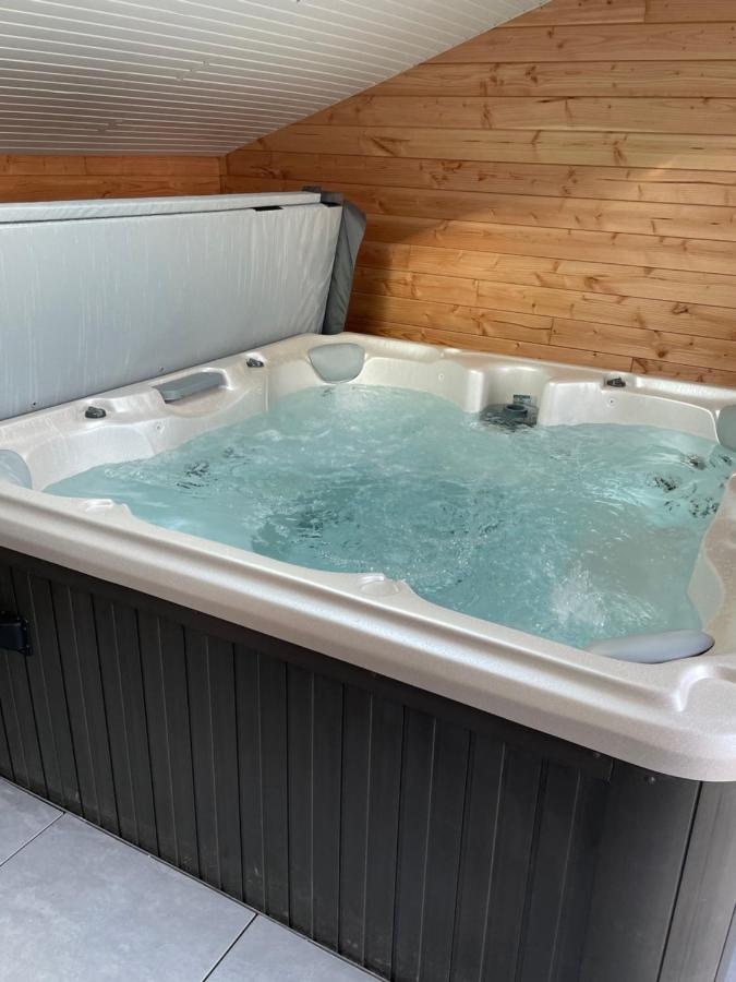 Magnifique Corps De Ferme Renove Avec Jacuzzi Villa Hillion Dış mekan fotoğraf
