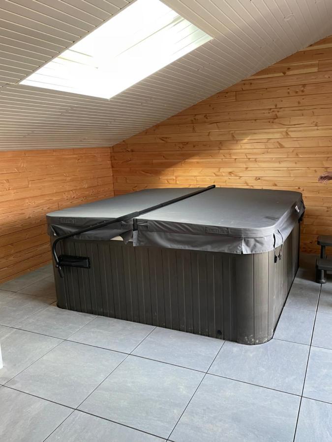 Magnifique Corps De Ferme Renove Avec Jacuzzi Villa Hillion Dış mekan fotoğraf